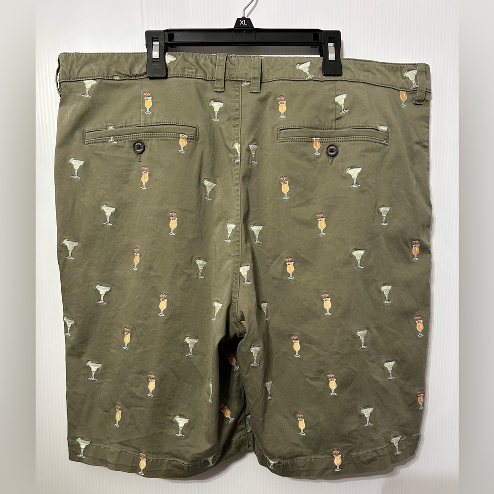 Tommy Bahama Olive Green Shorts Size 38 - Picture 6 of 14